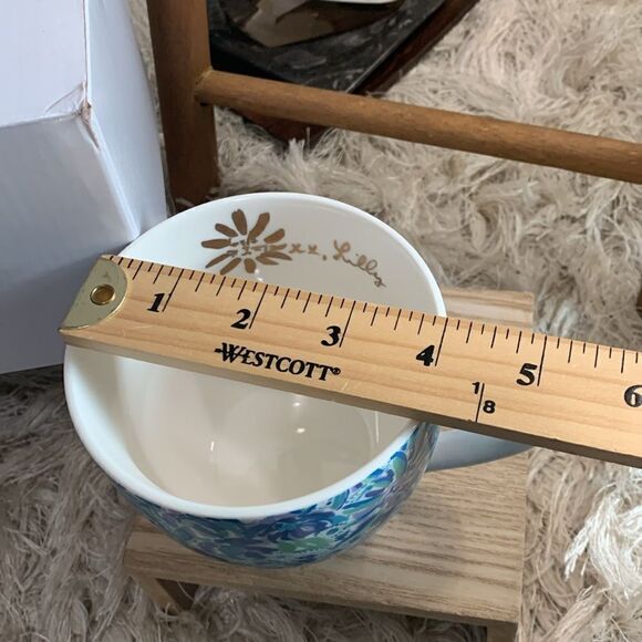 Set Of 2 Lilly Pulitzer Ceramic 12oz Mugs Blue Floral Design With Original Box - Picture 6 of 17